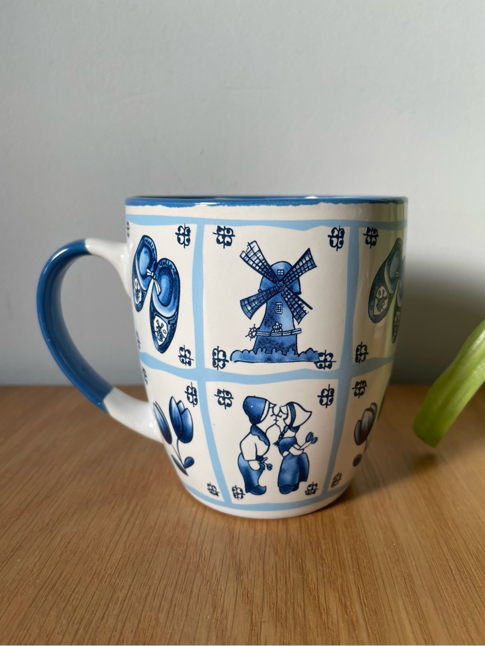 Vintage Delft Blue Style Ceramic Coffee Mug